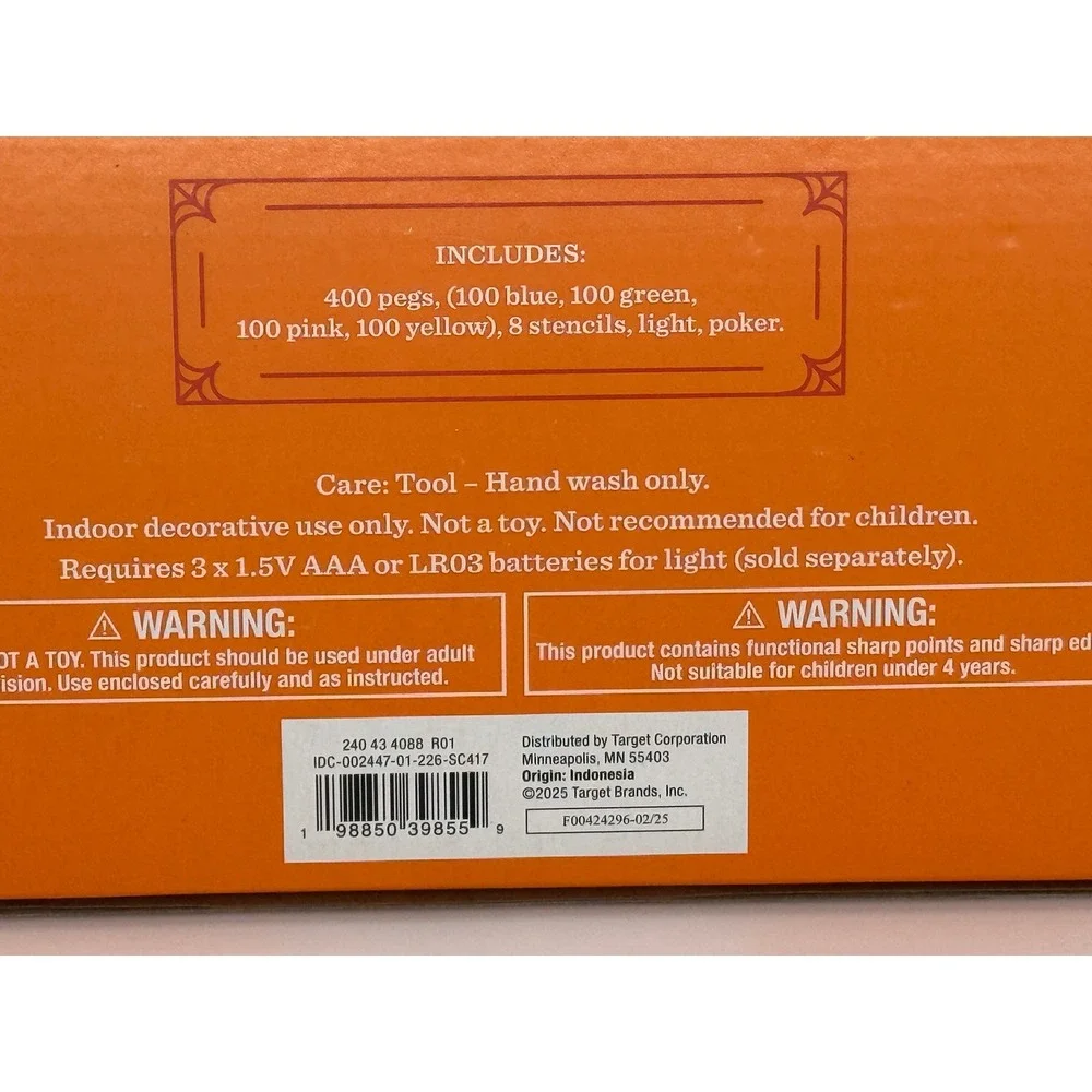 Hyde and Eek Pumpkin Light Peg Kit 400 Pegs 8 Stencils Halloween Decor